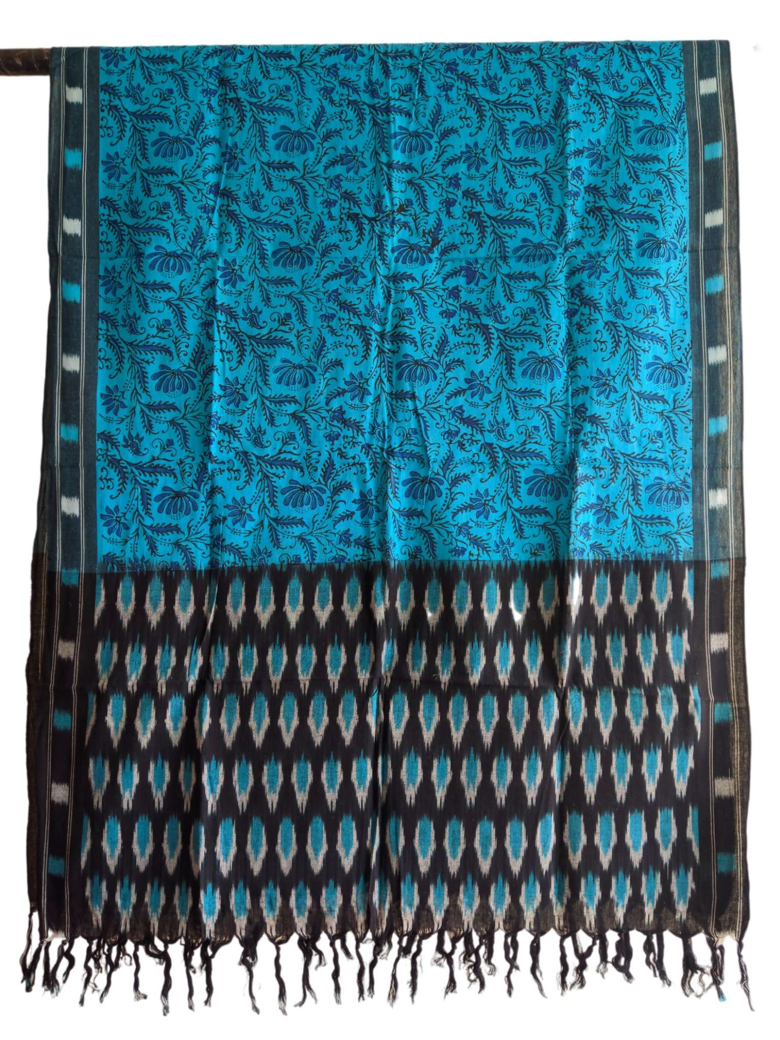 2024/06/1000415286.jpg IKAT HANDLOOM COTTON DUPPATA WITH BLOCK PRINT 2.5 MEERS Copy - Image 1