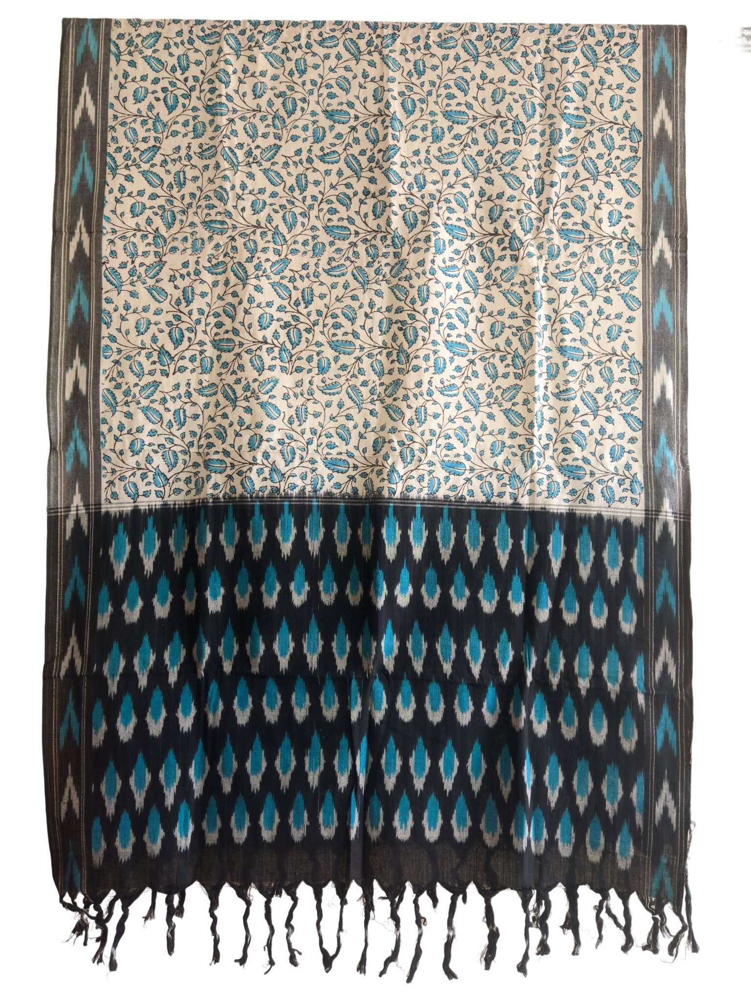 2024/06/1000415297.jpg IKAT HANDLOOM COTTON DUPPATA WITH BLOCK PRINT 2.5 MEERS Copy - Image 1