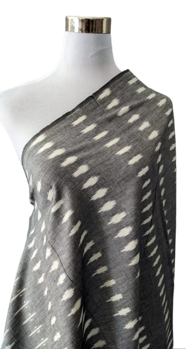 2/60 IKAT HANDLOOM COTTON FABRIC 45 INCH WIDTH