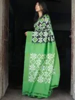 Theliya Rumal Saree in green & Black – Handwoven Double Ikat Cotton Saree with Blouse, 6.2 Meters - Image 2