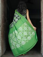 Theliya Rumal Saree in green & Black – Handwoven Double Ikat Cotton Saree with Blouse, 6.2 Meters - Image 3