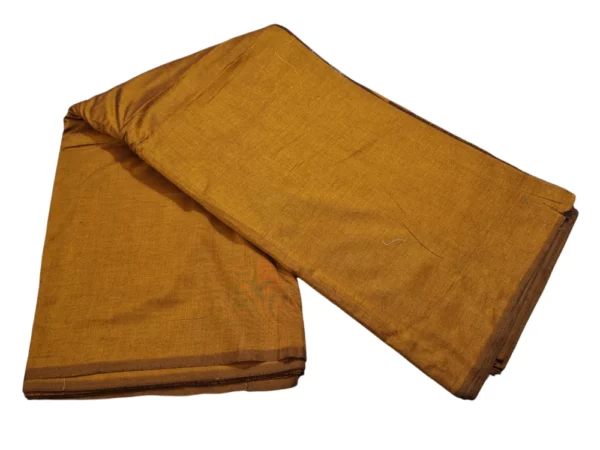 igh-quality plain cotton fabric, soft and durable, ideal for garments and home decor