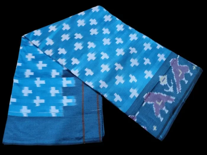 Elegant Pochampally Saree Featuring Classic Ikat Patterns