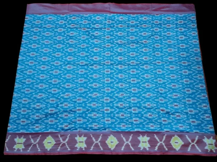 Pochampally Saree with Rich Colors and Silk Texture