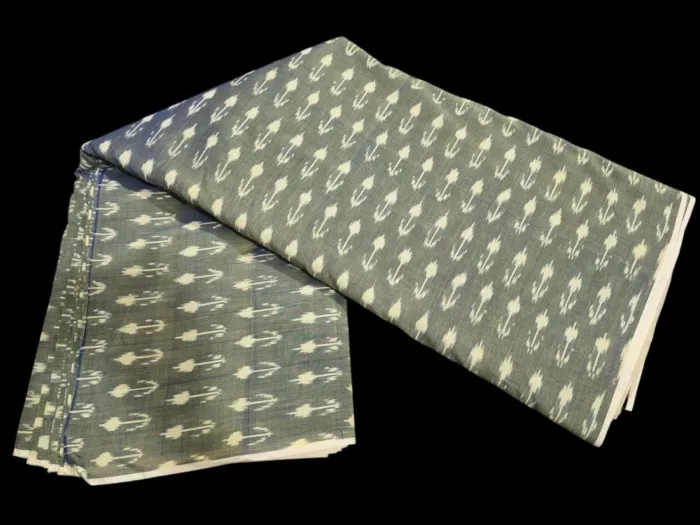 Handloom weaving of pure cotton fabric using traditional techniques