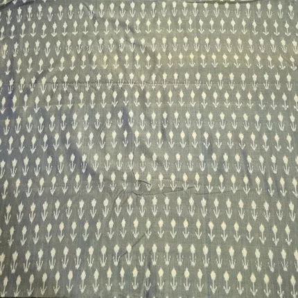 Handloom weaving of pure cotton fabric using traditional techniques