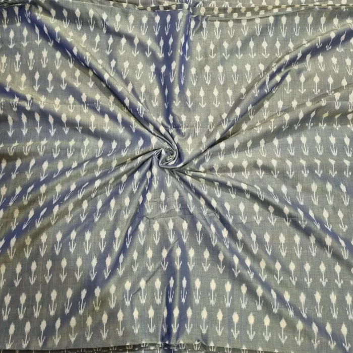 Handloom weaving of pure cotton fabric using traditional techniques