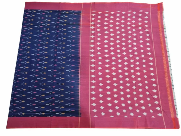 Handwoven Pochampally Ikat Saree in Traditional Geometric Pattern