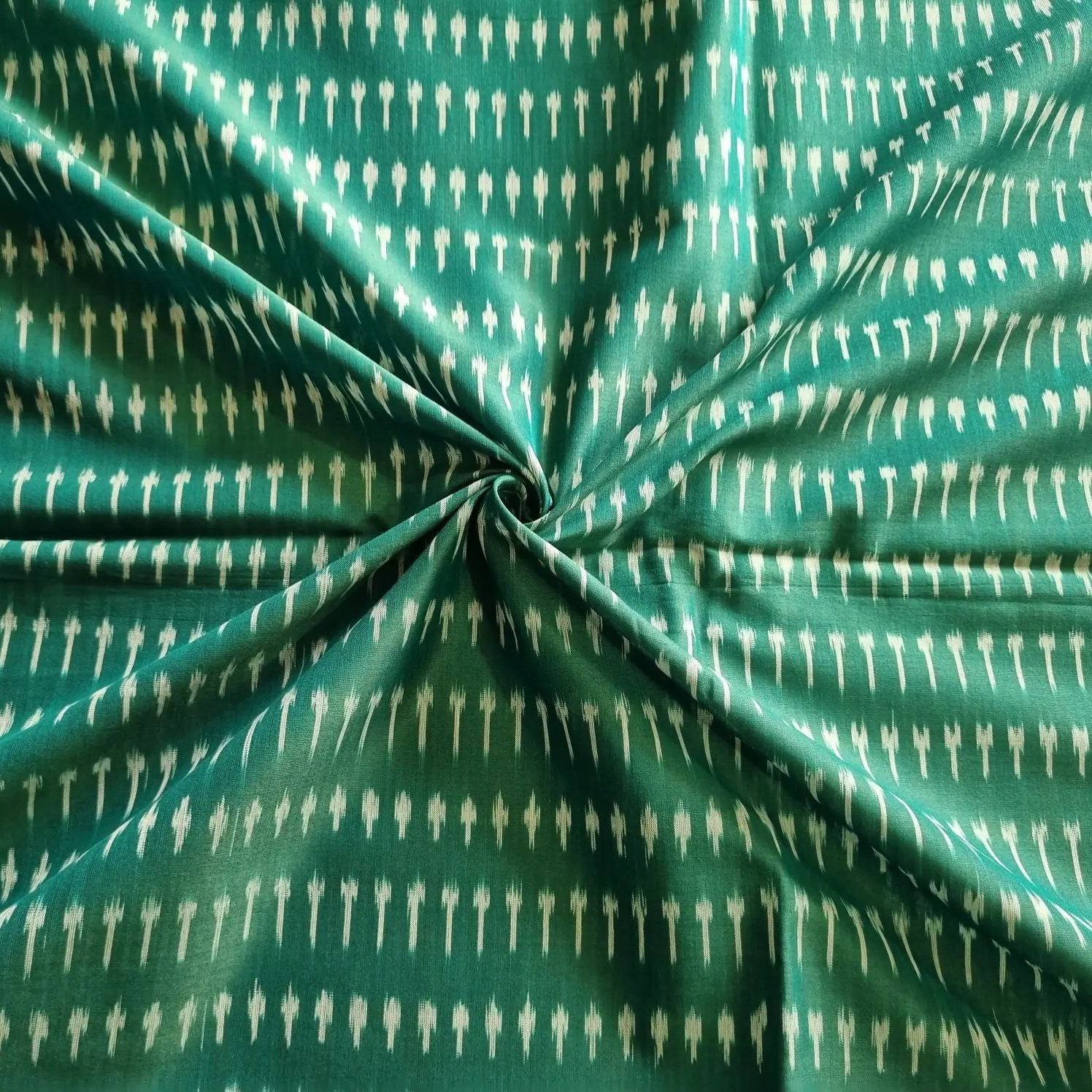 2025/08/1000360182.jpg Premium Mercerised Ikat Fabric for Elegant Creations - Image 1