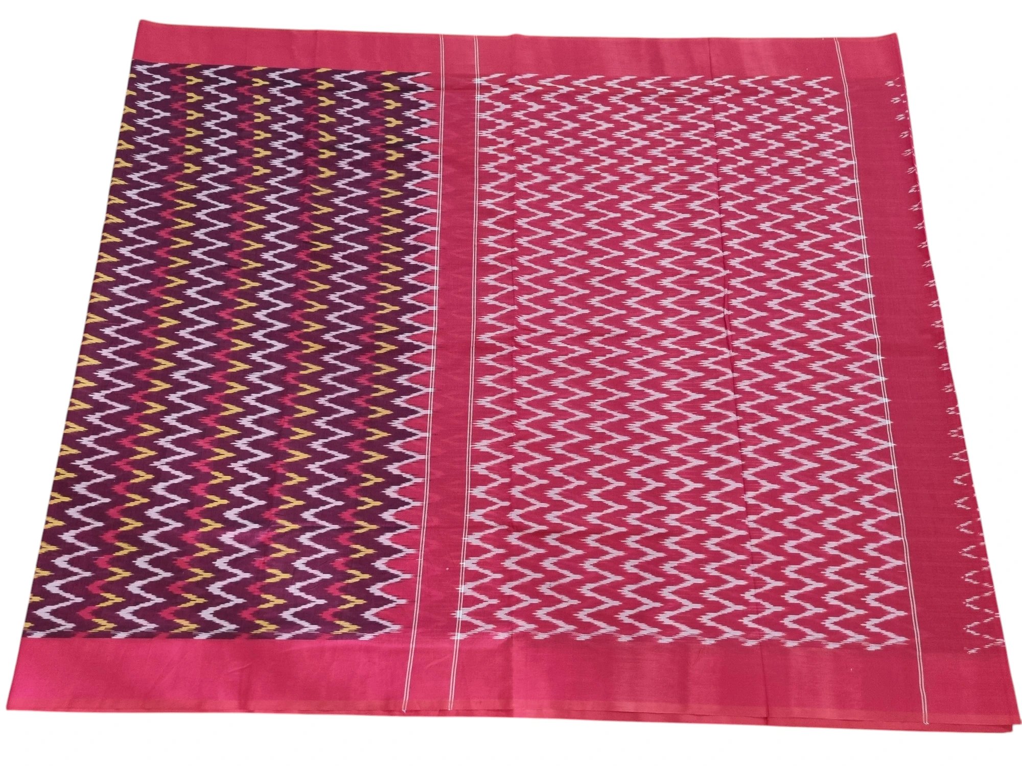 2025/08/1000386886.jpg Mercerised Cotton Pochampally Saree with Traditional Ikat Weave - Image 1