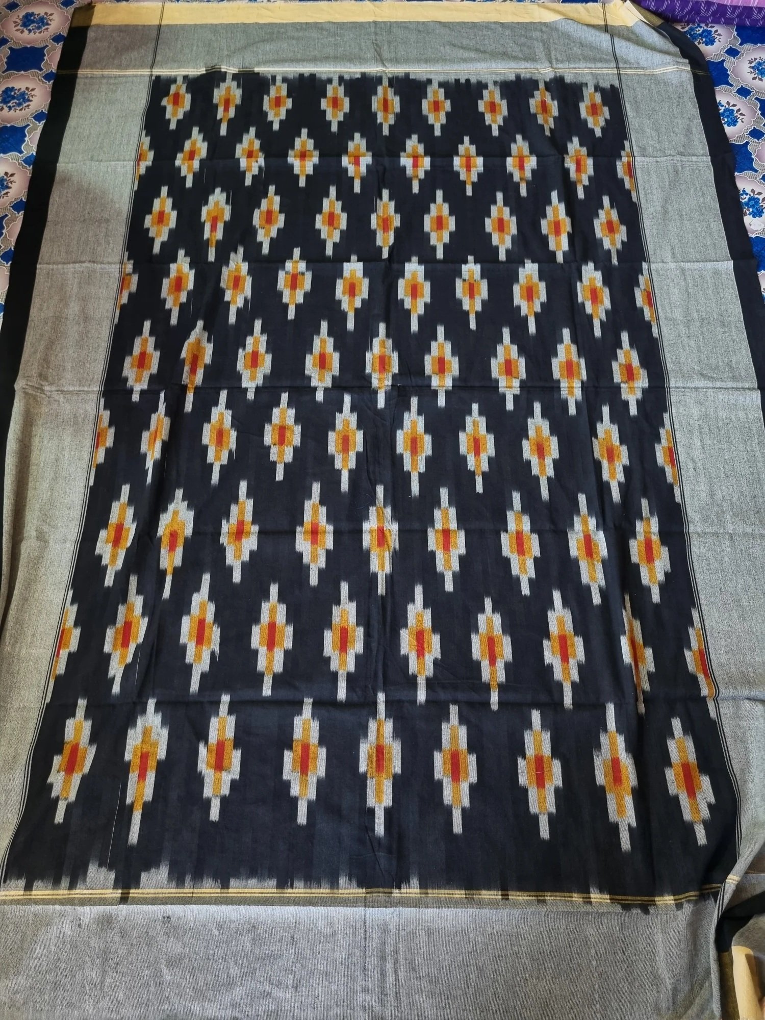 2025/09/1000377610.jpg Handloom Bedsheet Single Cot 5 by 7 Feets - Image 1